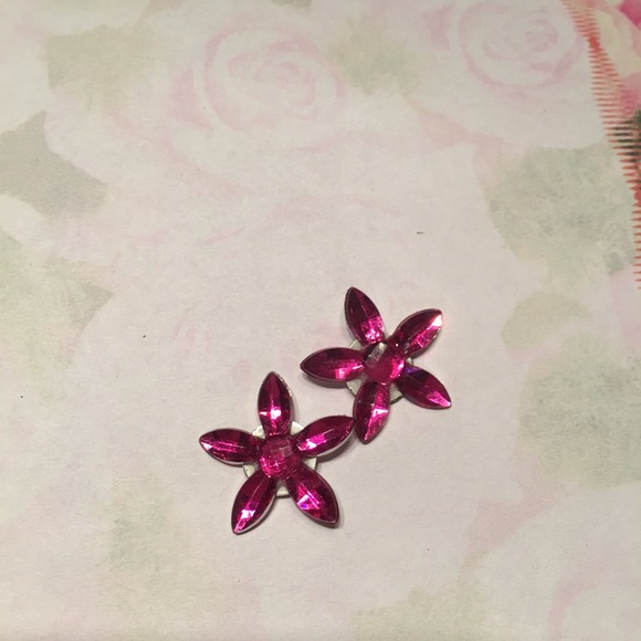 Pink flower crystal earrings - Picture 4 of 8